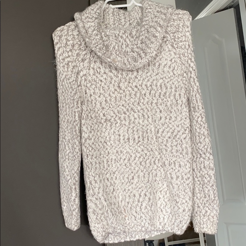 Wool loose sweater